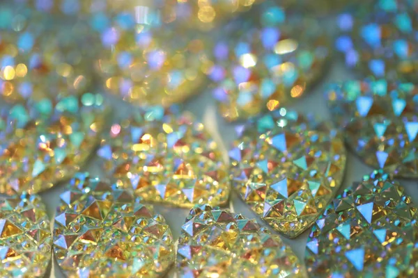 Preziosi strass multicolori scintillanti — Foto Stock