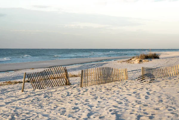 Sandzäune Und Gezeitenpools Strand Von Florida Bei Ebbe Früher Morgen — Stockfoto