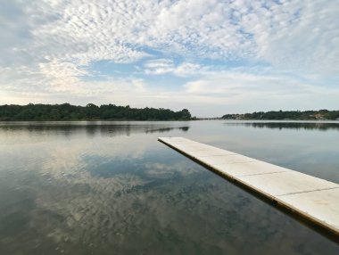 Florida Bayou üzerinde Balıkçılar ve Kayakers için Yüzen İskele 
