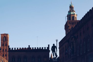 Neptün Çeşmesi'Piazza Maggiore Bologna, İtalya - kopya alanı - seyahat hedef.