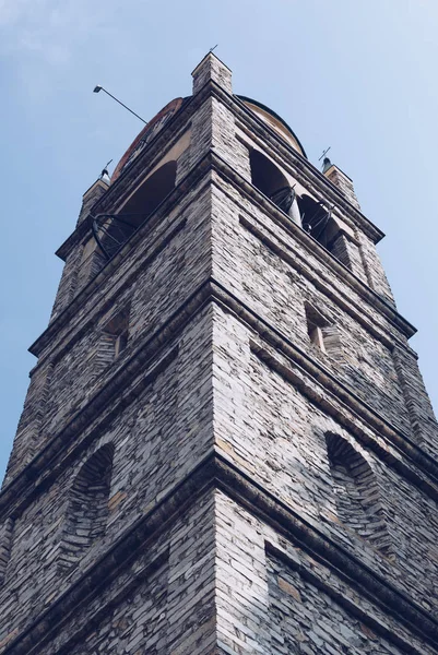 Lago Bellano Como Italia Septiembre 2018 Antigua Iglesia Pequeño Pueblo — Foto de Stock