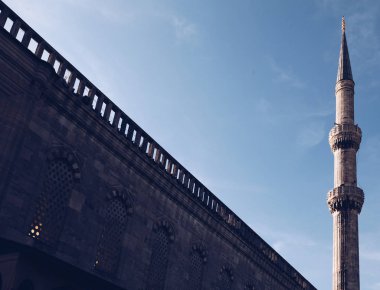 İstanbul Türkiye'nin Kasım 2018 Mavi Camii - kopya alanı - negatif boşluk - gün batımı