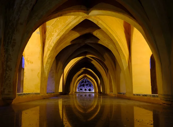 Sevilla - İspanya - Alcazar'dan Hamamlar.