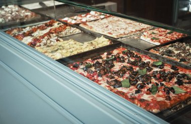 dükkan vitrin pizza - alışveriş masası vintage mobilya götürmek - (pizzacı).