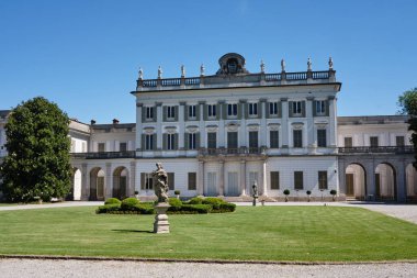 Güneşli bir günde Cassano d 'adda' da Villa Lombardy, İtalya
