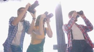 Profesyonel fotoğraf atölyesi, genç kameramanlar, SlR kameralarıyla fotoğraf stüdyosu, fotoğrafçılar için seminer sırasında.