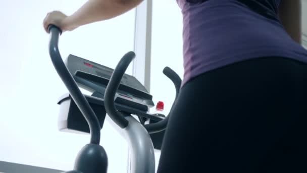 Sports girl engaged in fitness, women ass close-up — Stock Video