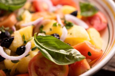 Tabl kase taze salata