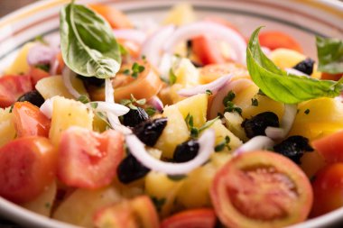 Tabl kase taze salata