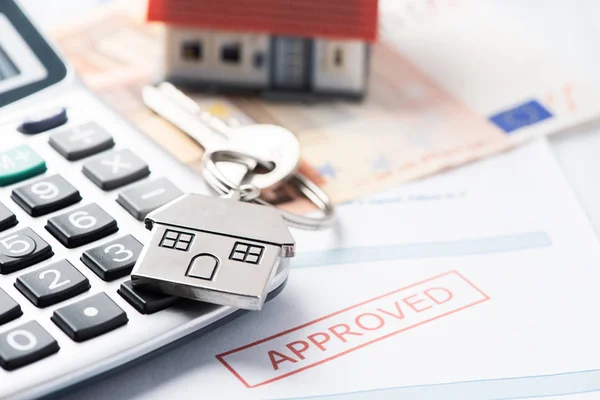 Documento Empréstimo Aprovado Hipoteca Com Chaves Casa — Fotografia de Stock