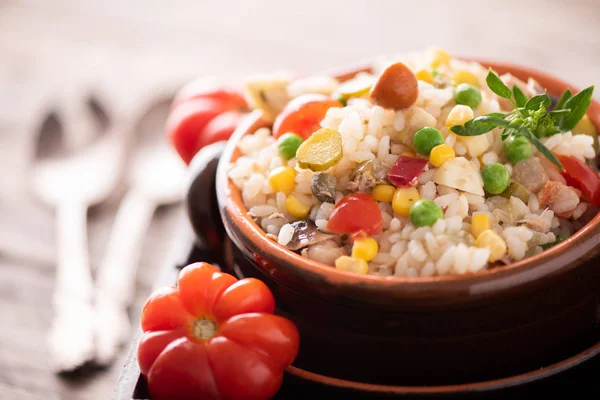 Ensalada Tradicional Arroz Italiano Sobre Mesa Madera — Foto de Stock