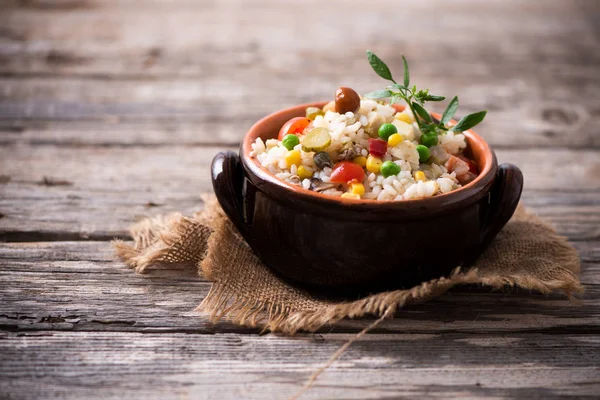 Ensalada Tradicional Arroz Italiano Sobre Mesa Madera — Foto de Stock