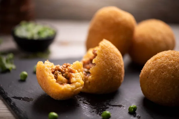 Delicious Rice Ball Black Table — Stock Photo, Image