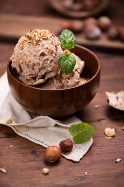 Taze fındıklı dondurma 