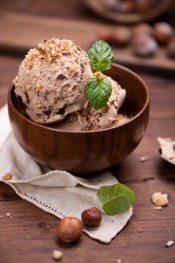 Taze fındıklı dondurma 