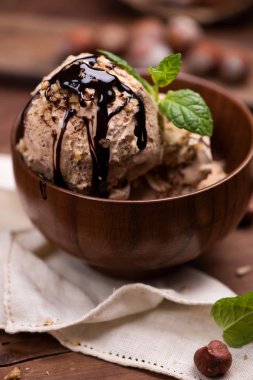 Taze fındıklı dondurma 