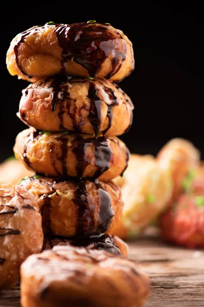 Donuts frescos de cerca — Foto de Stock