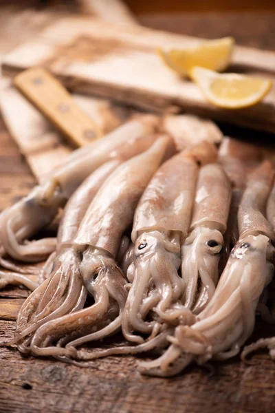 Piyasada Satılık Squid 