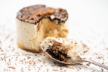 Fındık ile lezzetli tatlı parfe