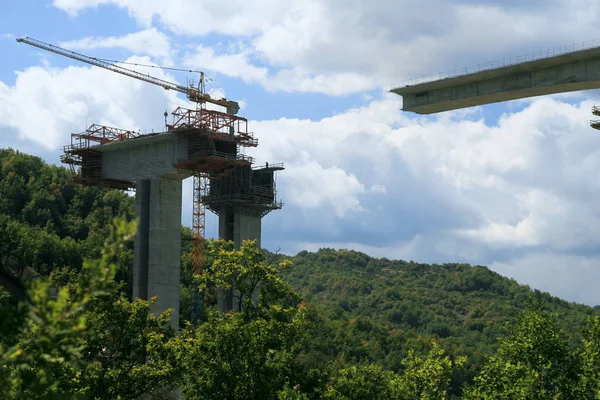 Costruzione Ponte Attraverso Canyon — Foto Stock