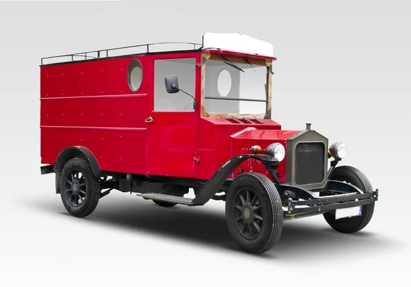 Camion Antique Rouge Restauré Isolé Sur Blanc — Photo