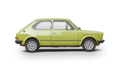 Klasik İtalyan araba yan görünümü beyaz izole