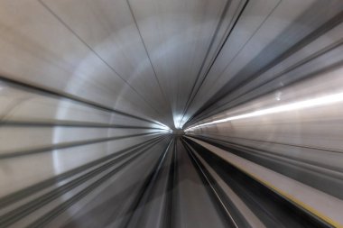 KUALA LUMPUR, MALAYSIA 12 Mart 2020 - Malezya MRT (Mass Rapid Transit) treni, gelecek nesil için bir taşımacılık. MRT ayrıca gelişmiş bir ülke olarak Malezya 'yı da getiriyor.