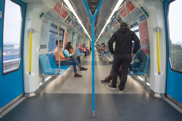 Kuala Lumpur Malaysia Julho 2017 Commuters Mass Rapid Transit Mrt — Fotografia de Stock