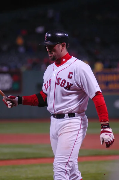 Capitão Boston Red Sox Jason Varitek Círculo Convés Durante Jogo — Fotografia de Stock