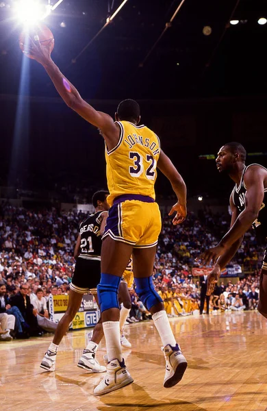 Earvin Magic Johnson Leyenda Los Angeles Lakers Nba Action Durante —  Fotos de Stock