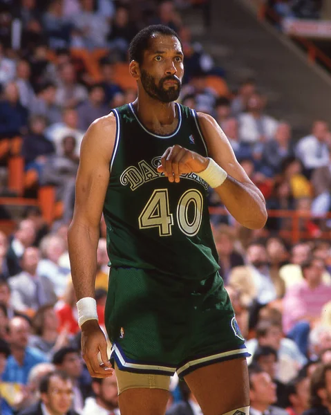 Dallas Mavericks Center James Donaldson Nba Action 1980 — Stock Photo, Image