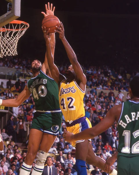 Los Angeles Lakers Estrella James Worthy Batallas Dallas Mavericks Centro — Foto de Stock