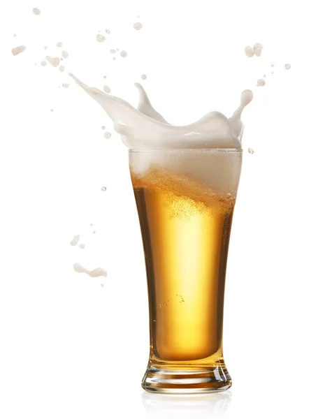 Vaso Cerveza Salpicada Aislado Blanco — Foto de Stock