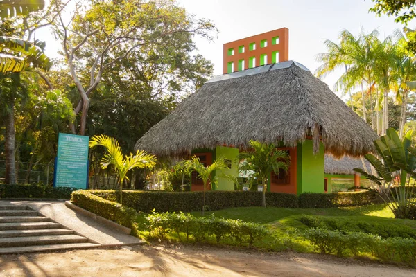 Villahermosa Tabasco, Meksika. Hayvanat bahçesi temalı park Yumka.