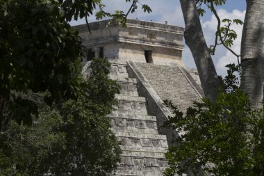 Chichen Itza el Castillo Kukuklan Tapınağı, keskin kültür, Meksika Yukatan