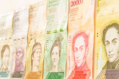 Bazı bolivarlar dolaşım dışı..