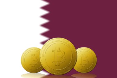 Arka planda Katar bayrağı bulunan üç Bitcoin kripto para birimi.