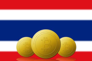 Arka planda Tayland bayrağı bulunan üç Bitcoin kripto para birimi.