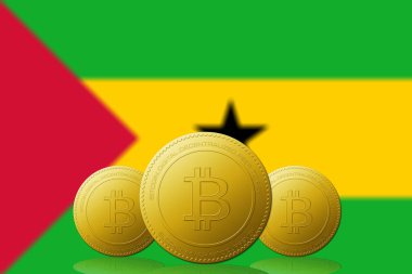 Arka planda Sao Tome ve Principe bayrağı olan üç Bitcoin kripto para birimi.