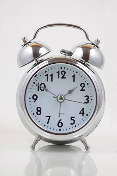 Nice Old Vintage Chrome Metal Twin Bell Alarm Clock White — Stock Fotó