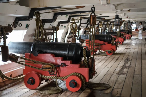 Cacilhas, Portekiz - 21 Nisan 2018: İç fırkateyn ö Fernando II e Gloria Cacilhas, Portekiz Nisan 2018. Bu gemiyi şimdi müze olarak hizmet vermektedir