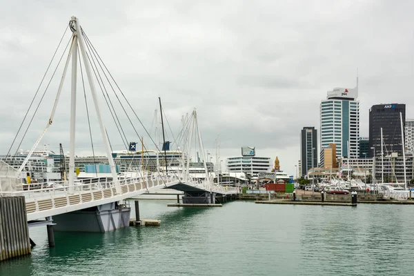 Auckland Nueva Zelanda Febrero 2015 Puente Móvil Viaduct Harbour Auckland — Foto de Stock