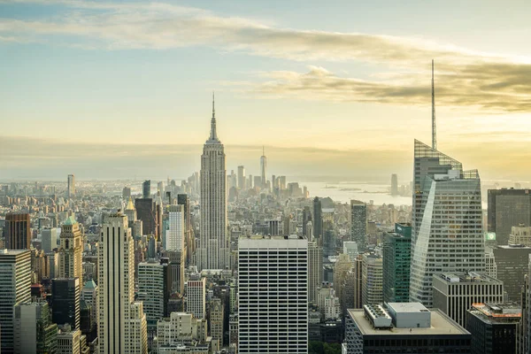 Fantastisk utsikt på Manhattan sedd från toppen av Rockeffeler Center — Stockfoto