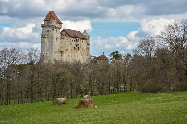 Castelo Histórico Lichtenstein, a apenas 20 km ao sul da Austri — Fotografia de Stock