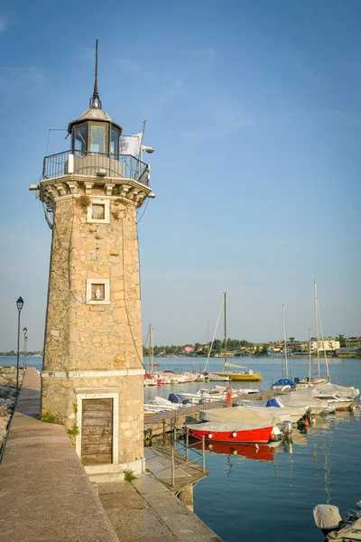 Desenzano Del Garda Italy July 2019 Beautiful Lighthouse Shore Lake — 图库照片