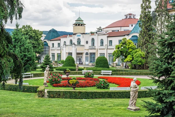 Piestany spa, Slovak Cumhuriyeti tarihi binalarda. Mimari tema. Seyahat hedef. Sağlık resort.
