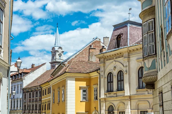 Historické Budovy Kostelní Věž Sopron Maďarsko Architektonické Téma Street Scéna — Stock fotografie