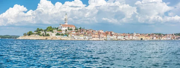 Исторический Город Ровинь Церковью Святой Евфимии Истрия Хорватия Море Город — стоковое фото