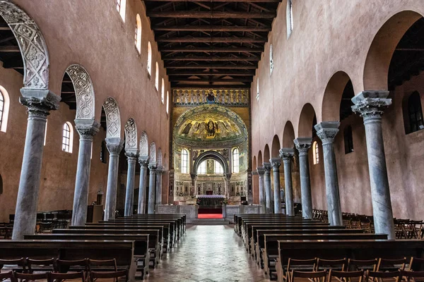 Interior Basílica Eufrásica Porec Ístria Croácia Arquitetura Religiosa Unesco Destino Imagens De Bancos De Imagens