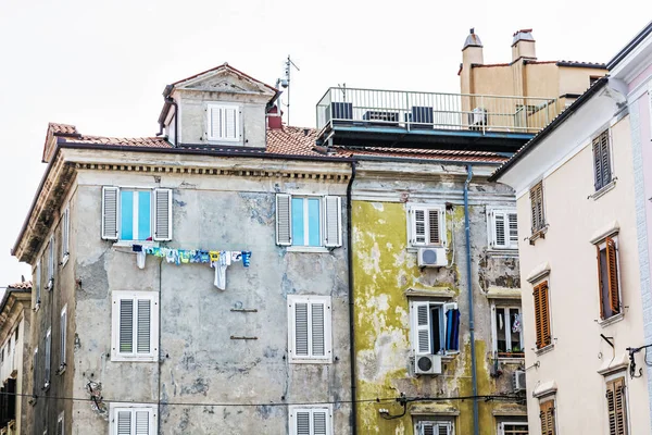 Stare Kamienice Piran Słowenia Architektoniczne Tematu — Zdjęcie stockowe